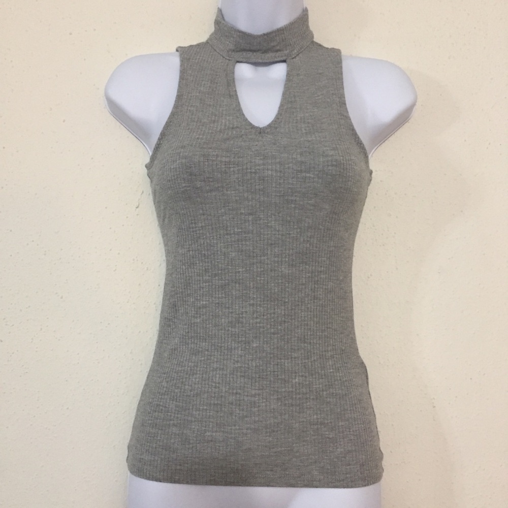 🐺 Hollister Gray Keyhole Mock Neck Tank Top